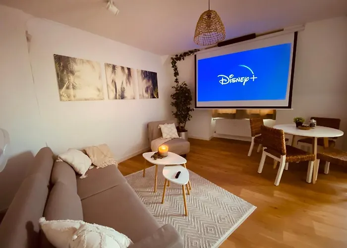 Home Cinema - Balcony - Wi-Fi & Streams